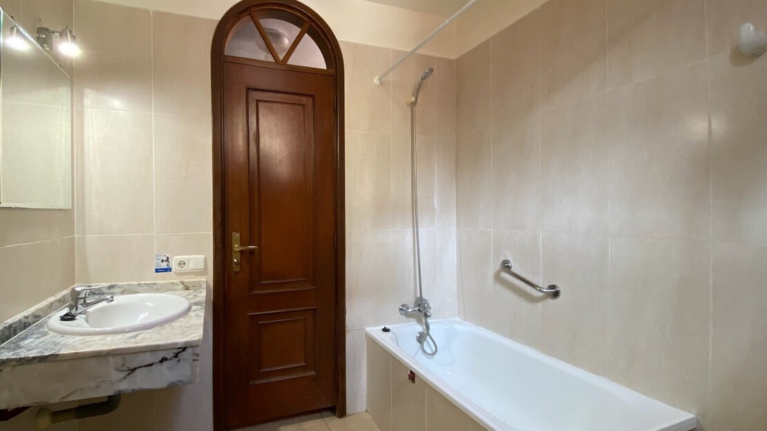 Laguna Park II Apartments